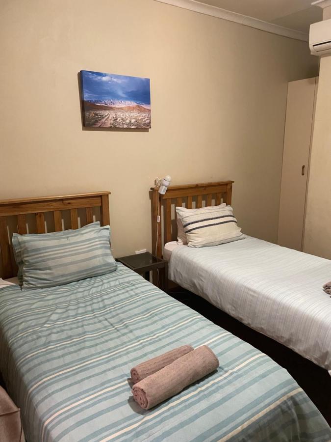 Azalea Bnb Kuruman Exterior foto
