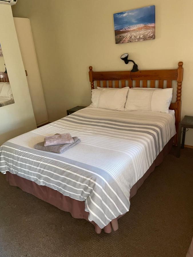 Azalea Bnb Kuruman Exterior foto